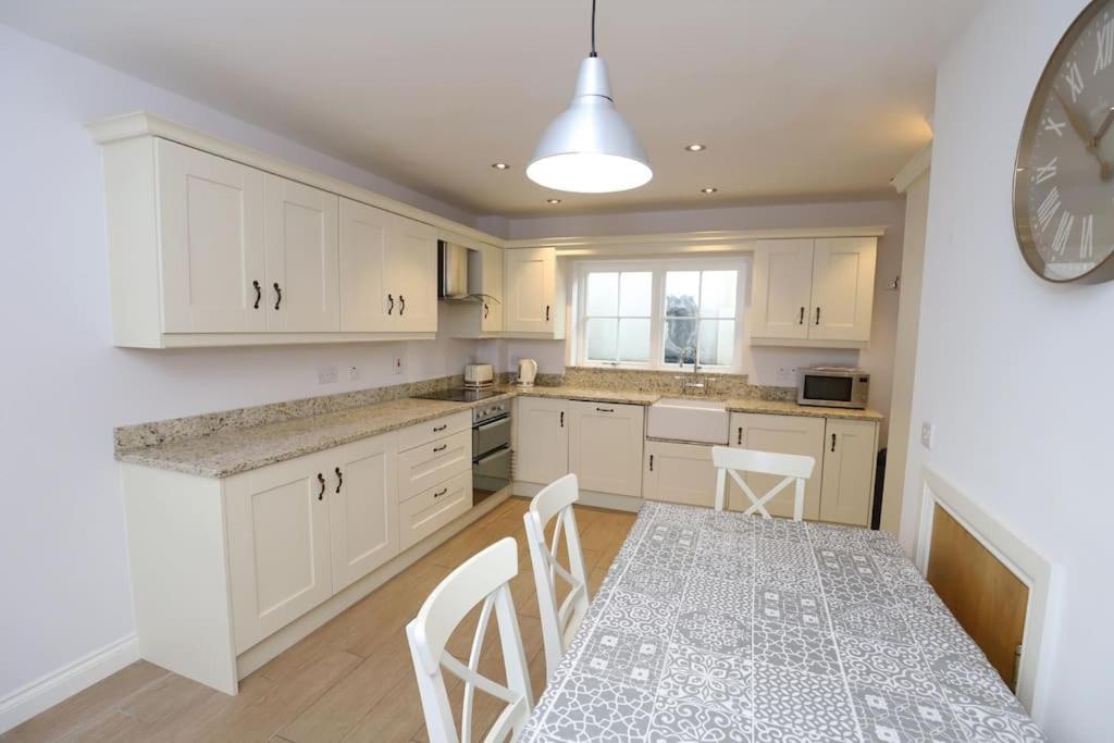 Royal Hillsborough Village Luxury Townhouse Dış mekan fotoğraf