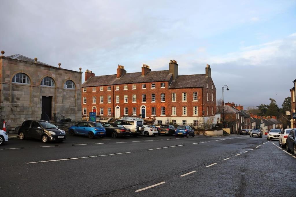Royal Hillsborough Village Luxury Townhouse Dış mekan fotoğraf