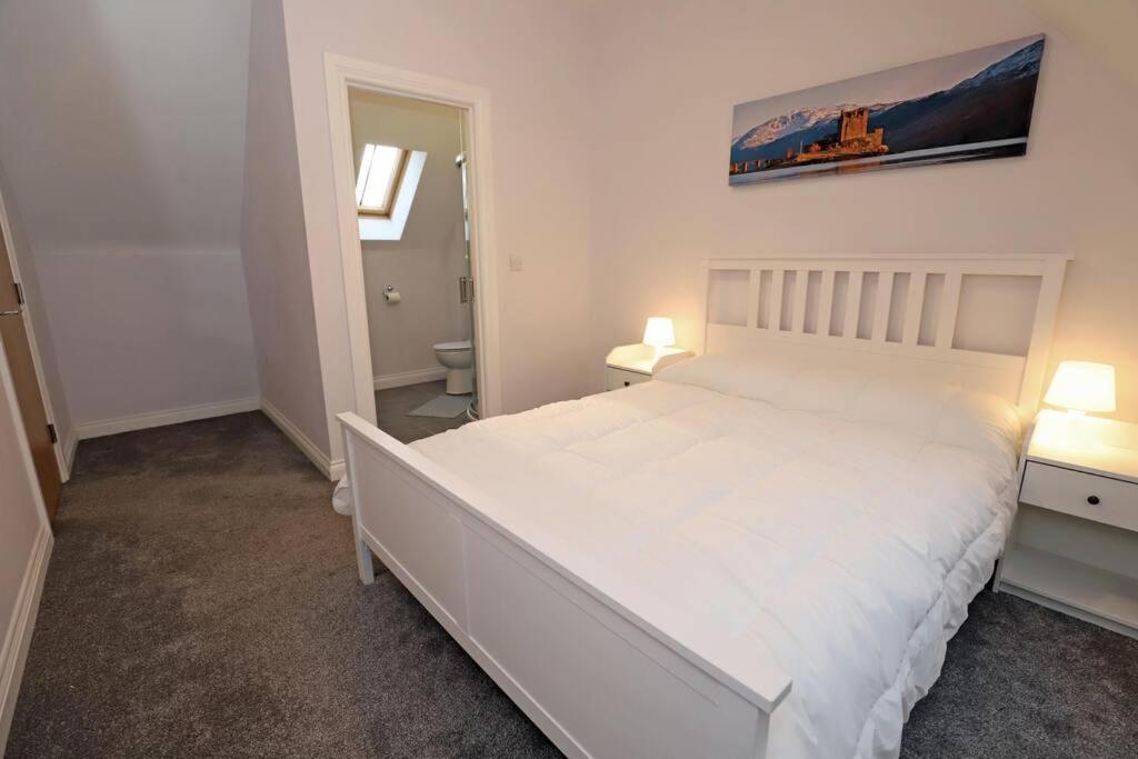 Royal Hillsborough Village Luxury Townhouse Dış mekan fotoğraf